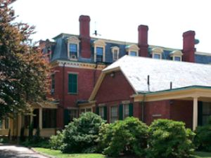 New Bedford Museum of Glass